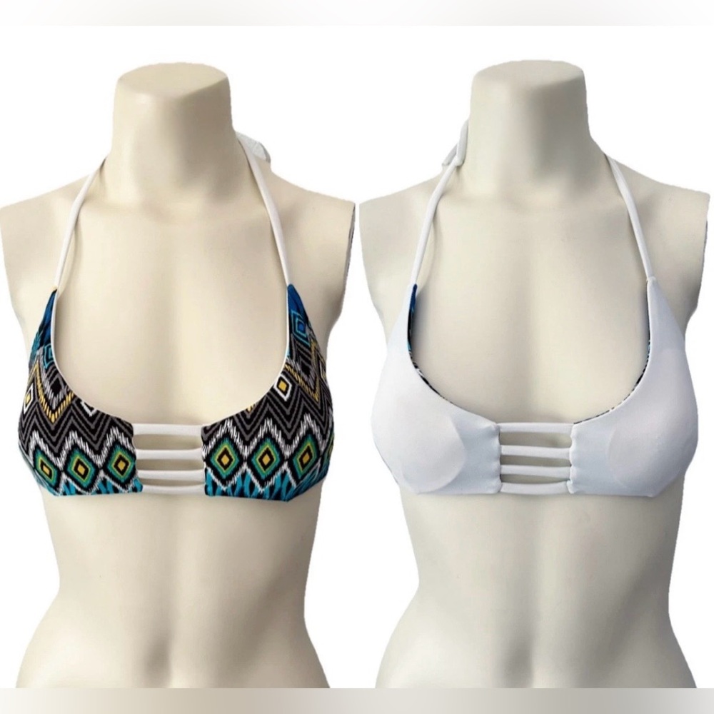 Khongboon Reversible Bikini Top – Size M – Ikat Print/White